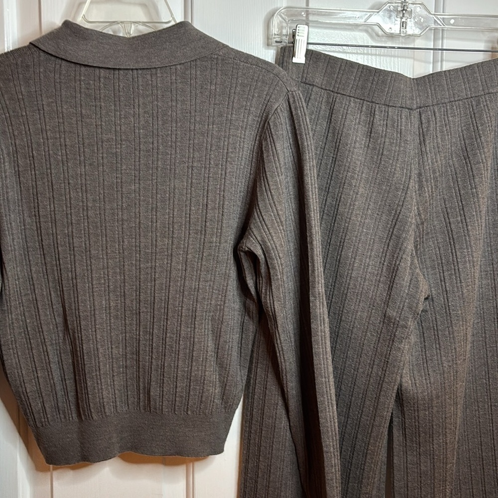 EUC CLAUDIE PIERLOT Women's Muted Brown Knit Set top size L pants size M - Picture 14 of 14